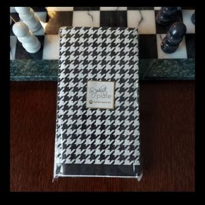 Sophistiplate Blanc Noir Houndstooth Dinner Guest Napkins 20 Pk. BNWT $PECIAL!